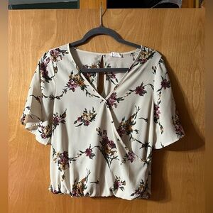 Sienna Sky floral crop top